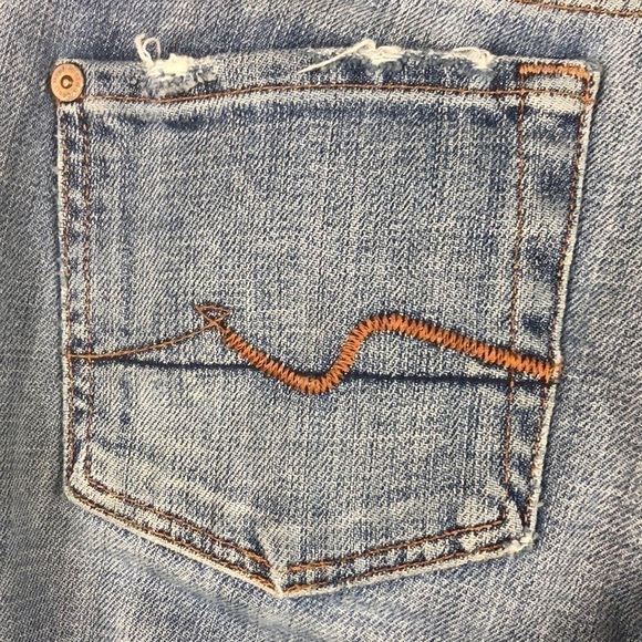 Guc - 7 For All Mankind Light Wash Bootcut Soft Low rise Jeans - Picture 7 of 8